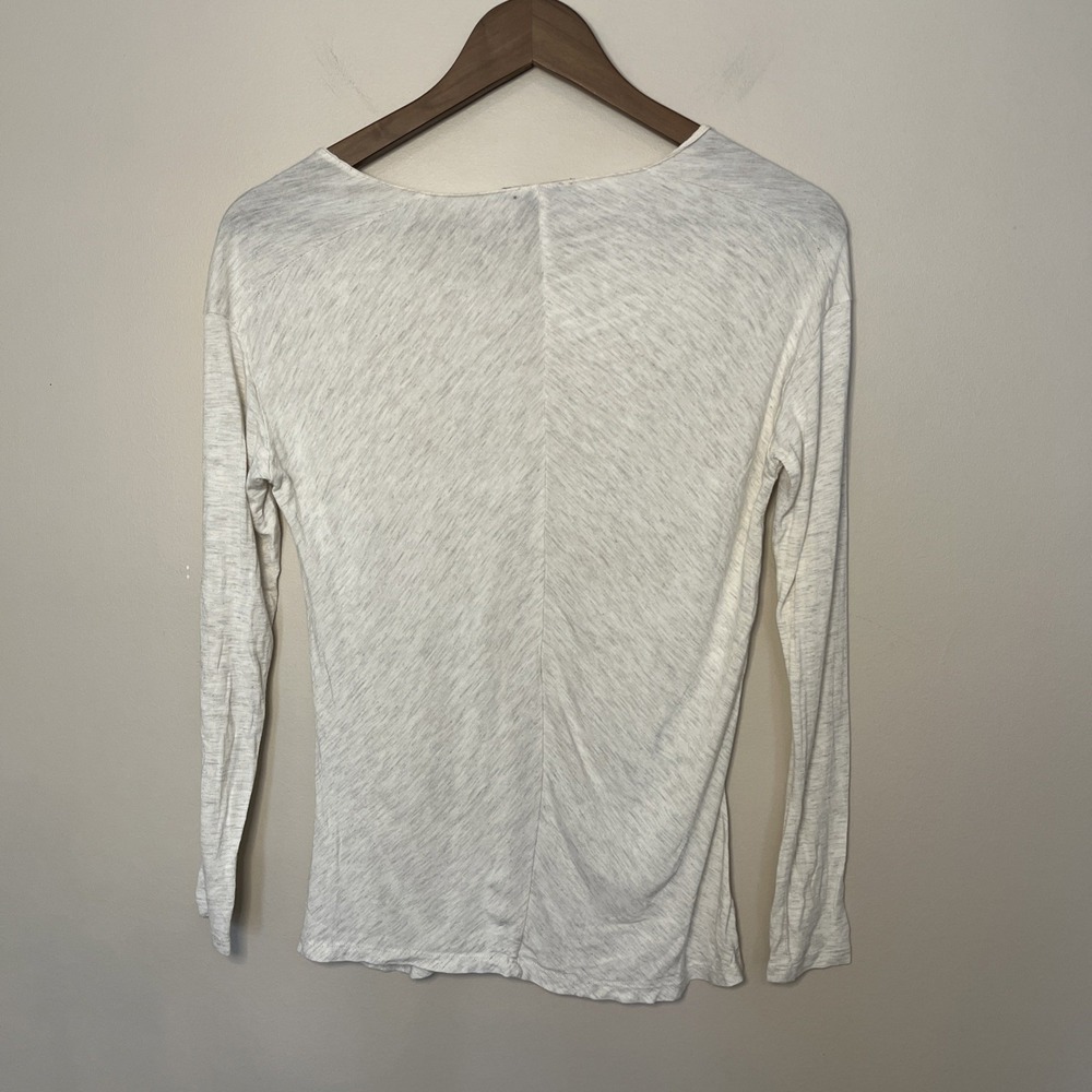 Vince Long Sleeve V Neck Viscose Lightweight Top Shirt Ivory XS - Picture 2 of 7